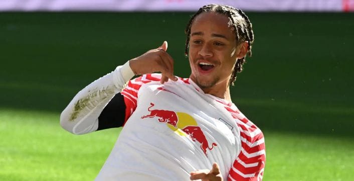 Manchester United's interest in PSG youngster wakes Bayern Munich up