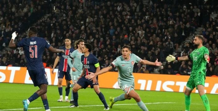 Atletico Madrid players celebrate win over PSG in the UEFA Champions League