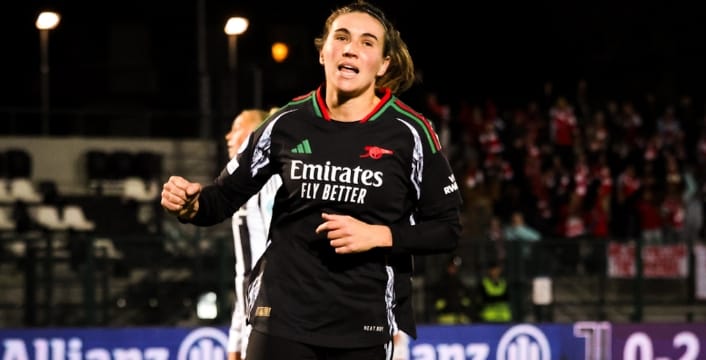 Mariona Caldentey celebrates after making it 3-0 for Arsenal against Juventus at the UWCL