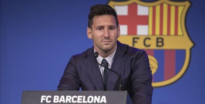 Lionel Messi giving his departure speech