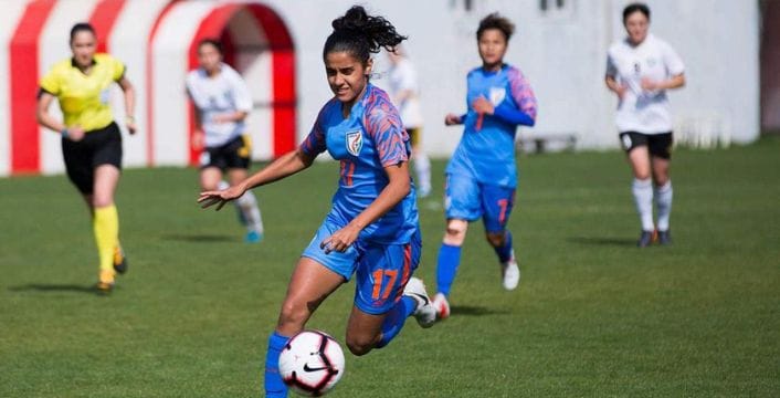 Dalima Chhibber, Indian Women's National Team Player who presented the Marta Award
